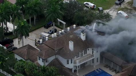 Firefighters battling large fire at the home of Miami Dolphins receiver Tyreek Hill